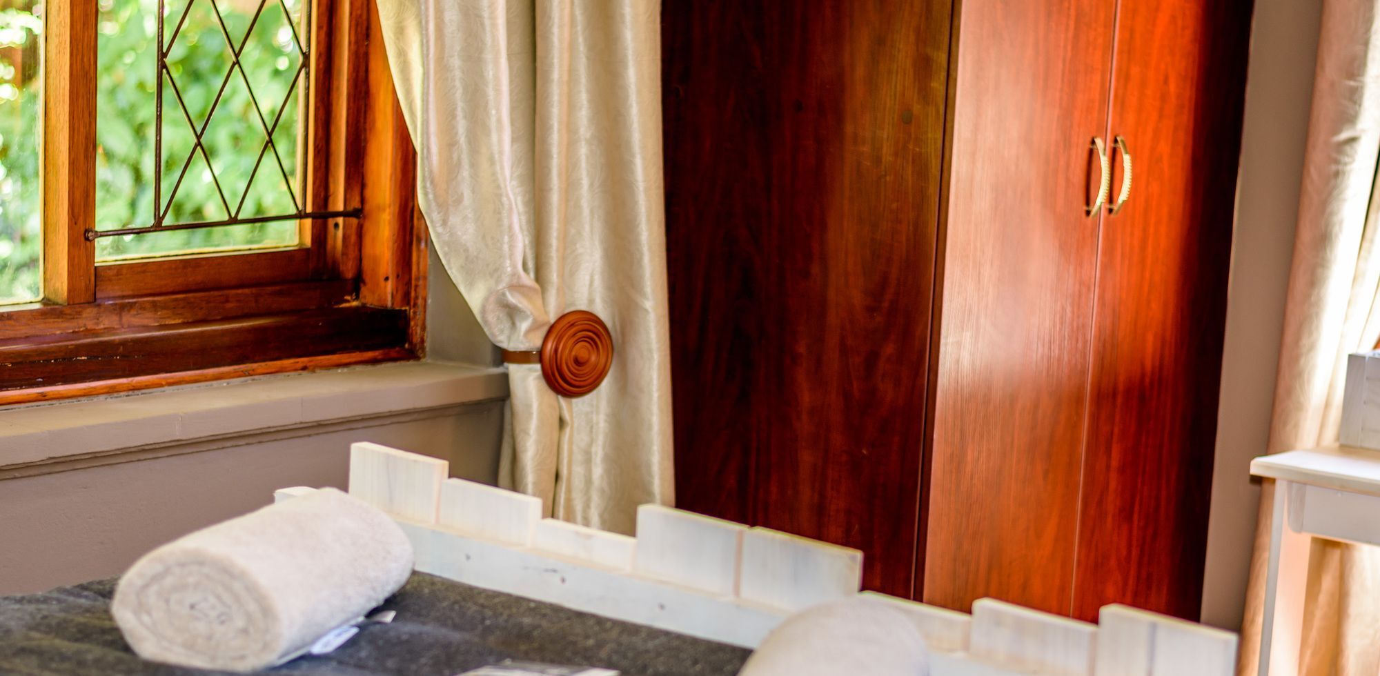 86 On Langenhoven Bed & Breakfast Oudtshoorn Kültér fotó